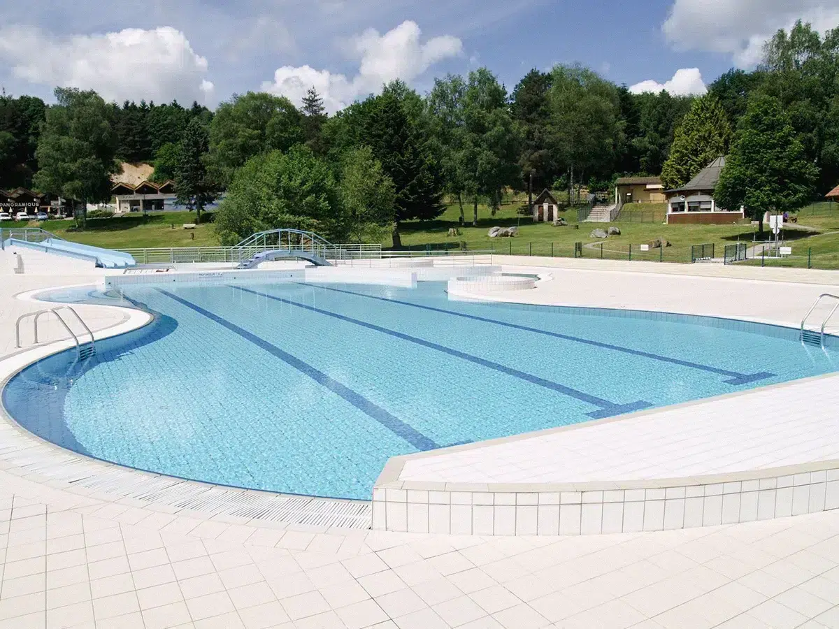 gemeentelijk zwembad st remy sur durolle