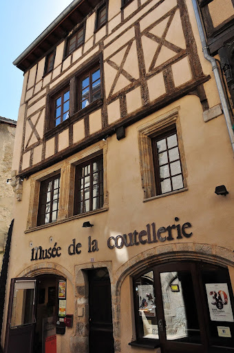 La région, avec la cathédrale