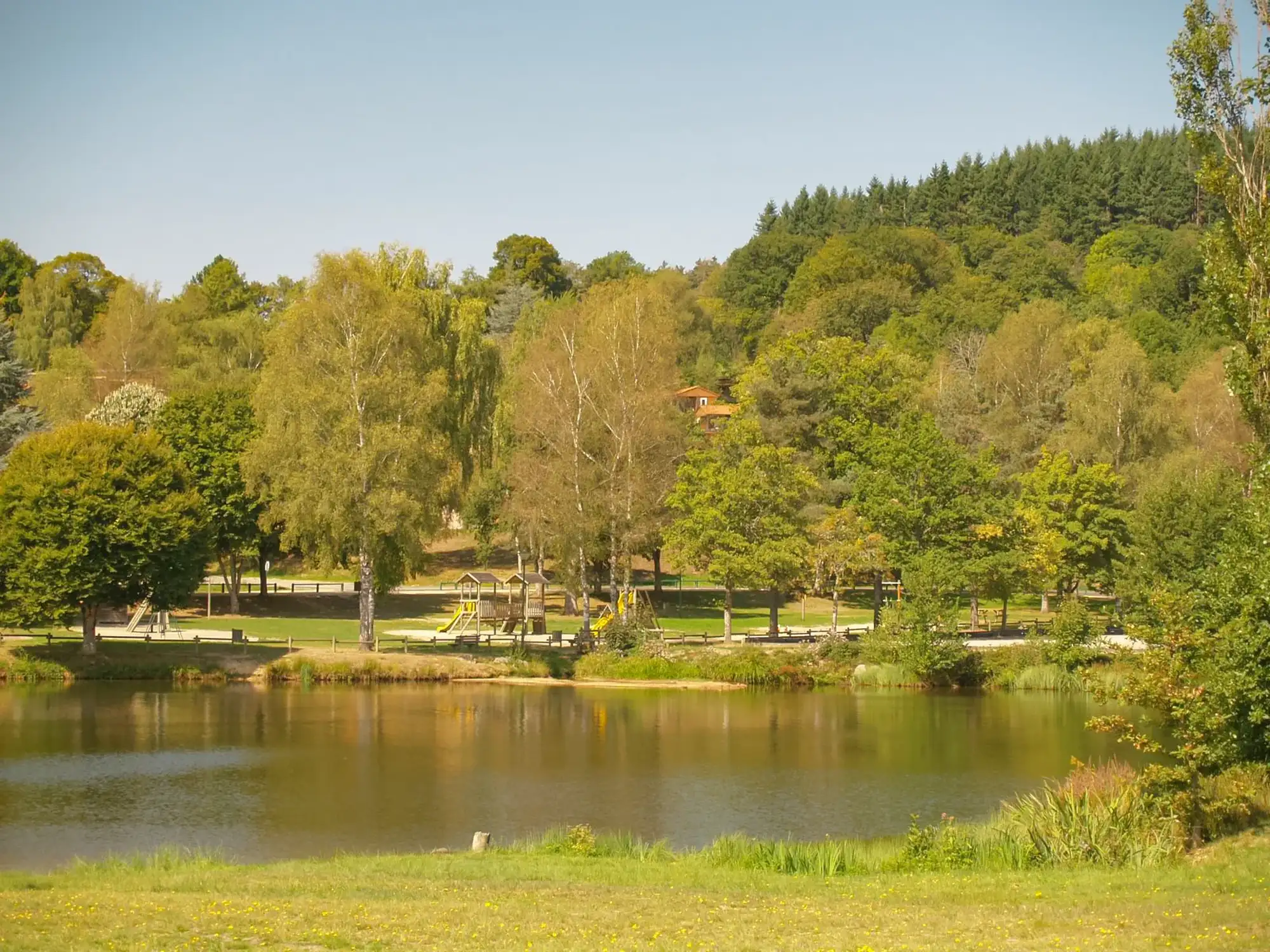 lac camping clermont ferrand